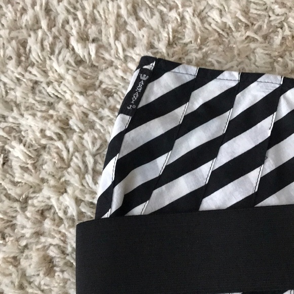 Armani Jean Skirt - Picture 2 of 6